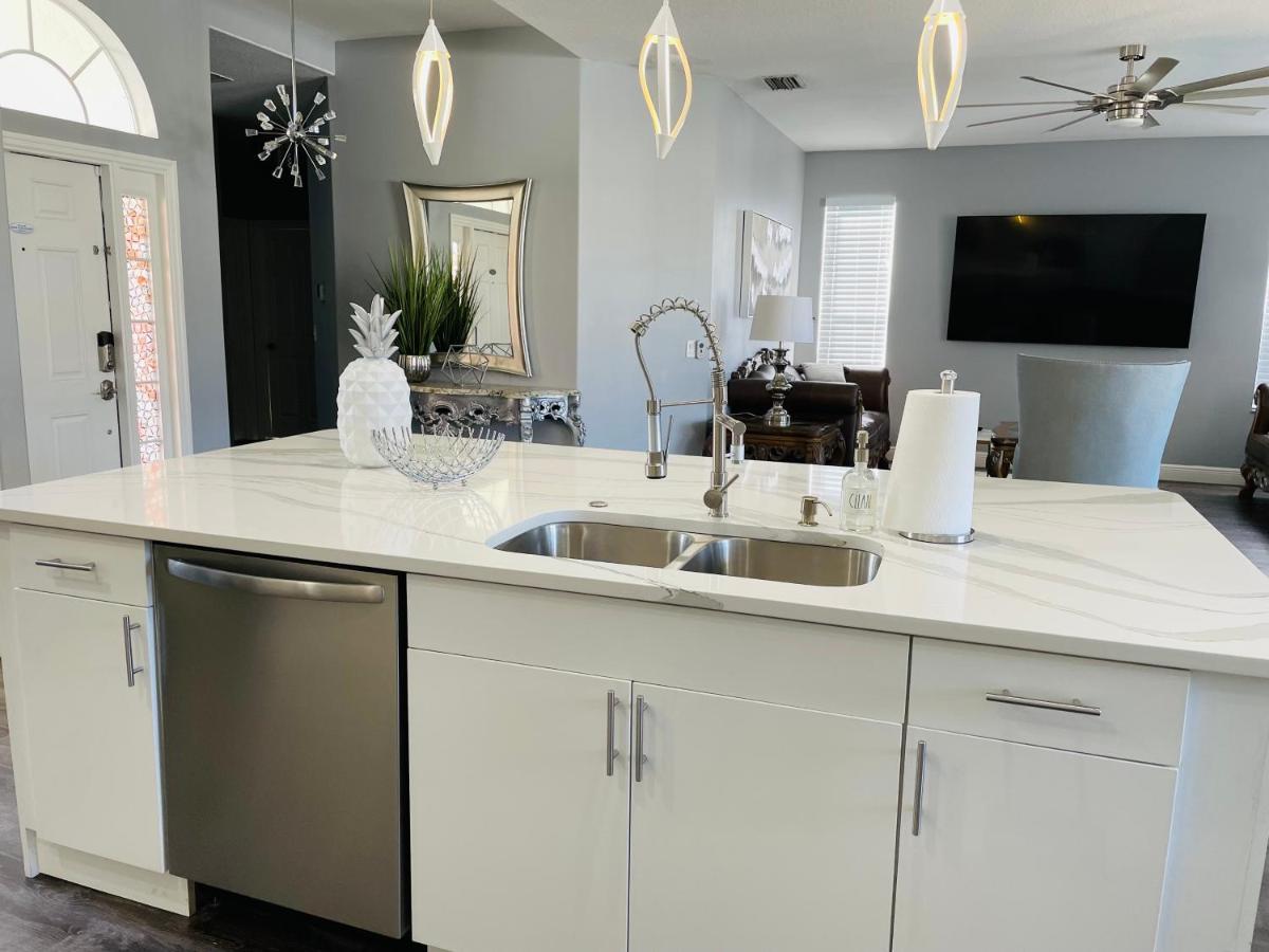 Paradise Heated Pool Home Near Img And Siesta Key Beach Брадентън Екстериор снимка